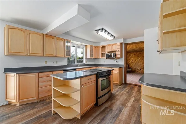 $459,900 | 1212 East Ustick Road, Caldwell, ID 83607