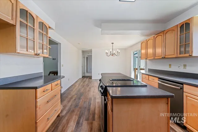 $459,900 | 1212 East Ustick Road, Caldwell, ID 83607