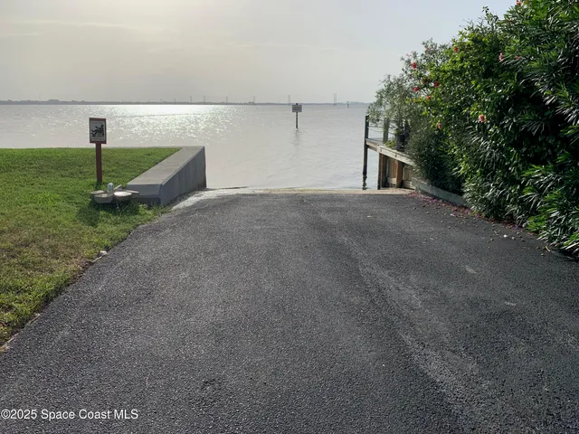 $450,000 | 847 Pier Lane, Unit 566, Melbourne Beach, FL 32951