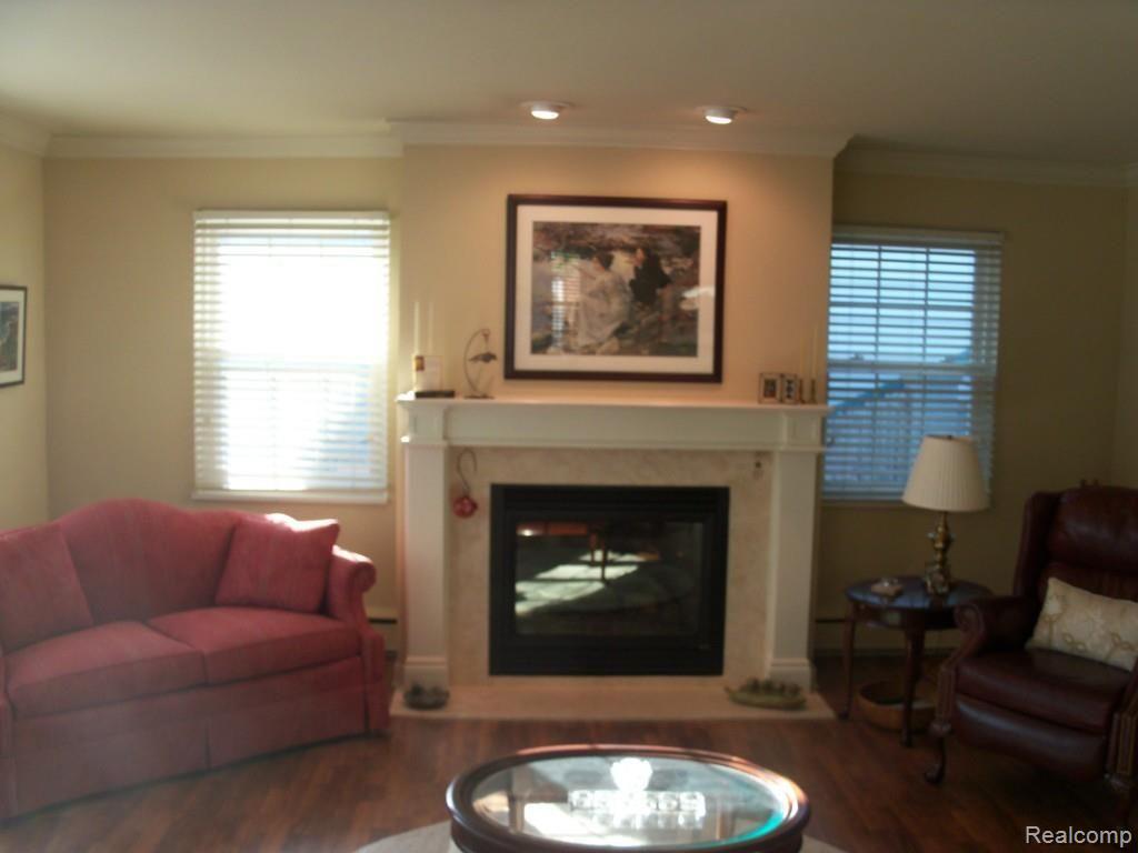 121 Mapleton Road Grosse Pointe, MI 48236 - Photo 33 of 33 100_3242.jpg