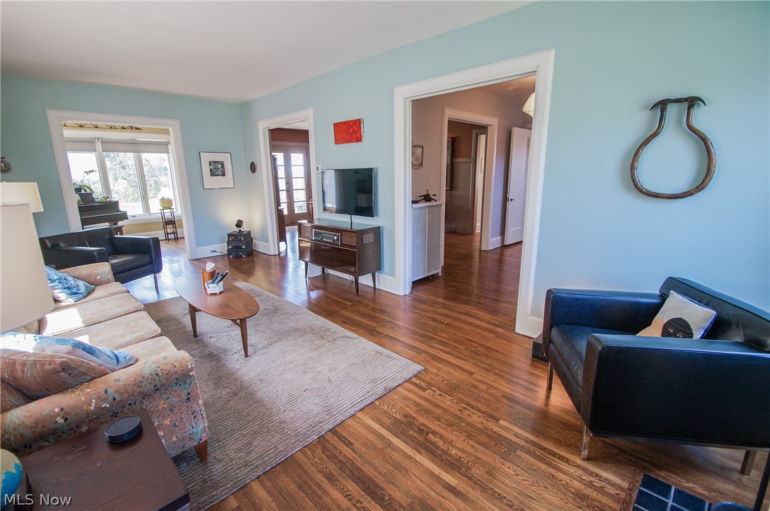 3116 Huntington Road Cleveland, OH 44120 - Photo 6 of 27 Living Room looking into Study