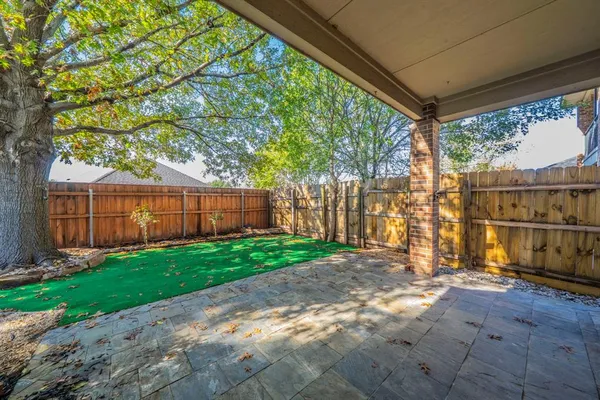$3,100 | 7042 Hedgebrook Drive, Dallas, TX 75249