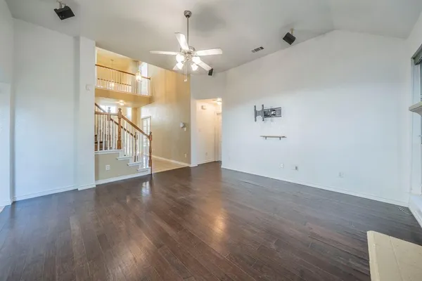 $3,100 | 7042 Hedgebrook Drive, Dallas, TX 75249