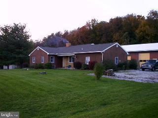 347 Dead End Road Lititz, PA 17543 - Photo 1 of 5