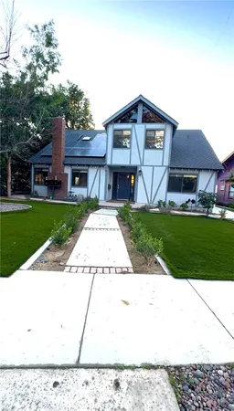 a view of a back yard of the house