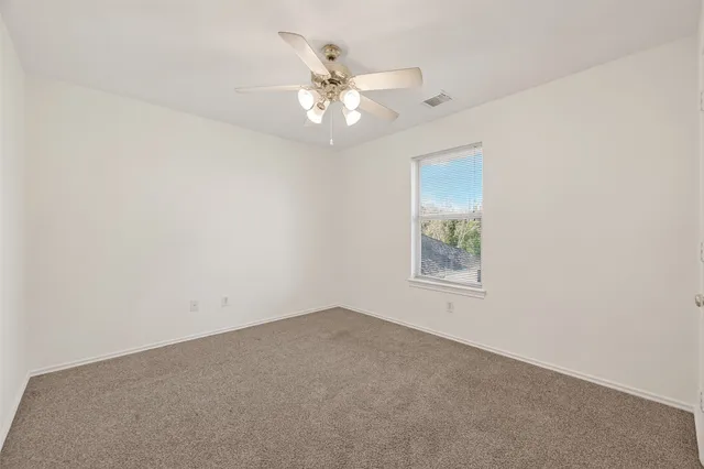 $2,000 | 2883 Lost Cove Court, Dickinson, TX 77539