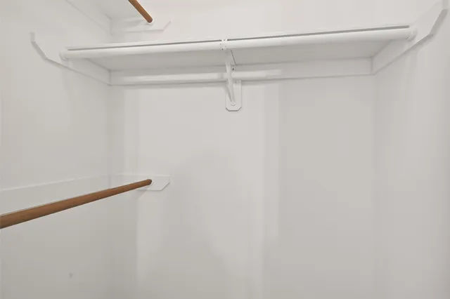 $2,000 | 2883 Lost Cove Court, Dickinson, TX 77539