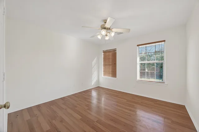 $2,000 | 2883 Lost Cove Court, Dickinson, TX 77539