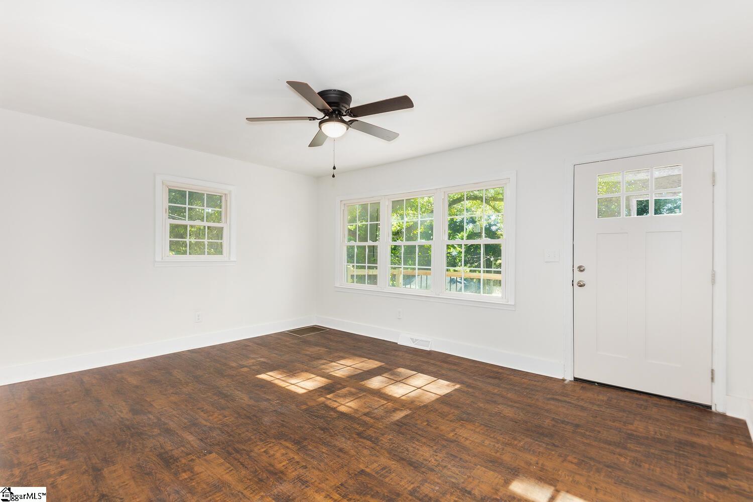202 State Rd S-42-2623 Greer, SC 29651 - Photo 6 of 19 Gallery Image 6