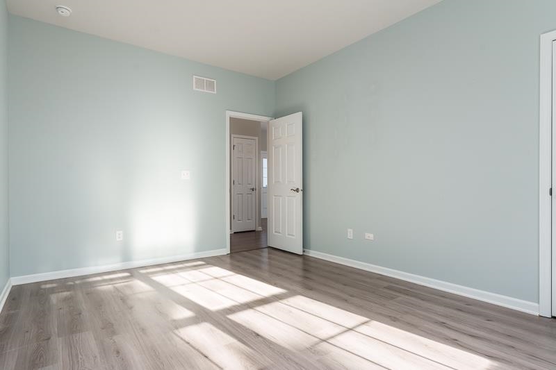 104 Reston Court Sycamore, IL 60178 - Photo 33 of 41 a view of an empty room and window