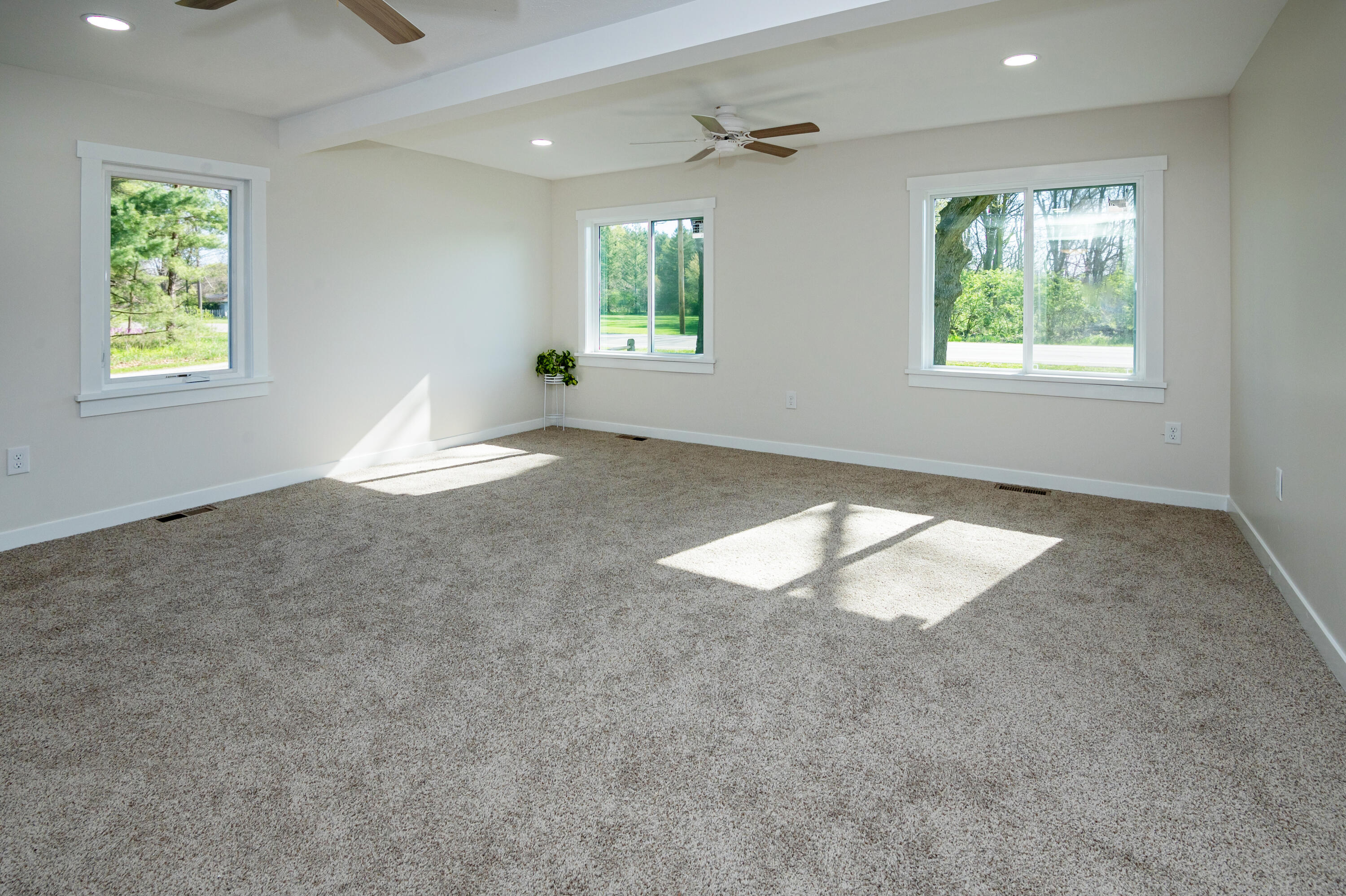 1372 Barron Lake Road Niles, MI 49120 - Photo 16 of 36 Primary Bedroom