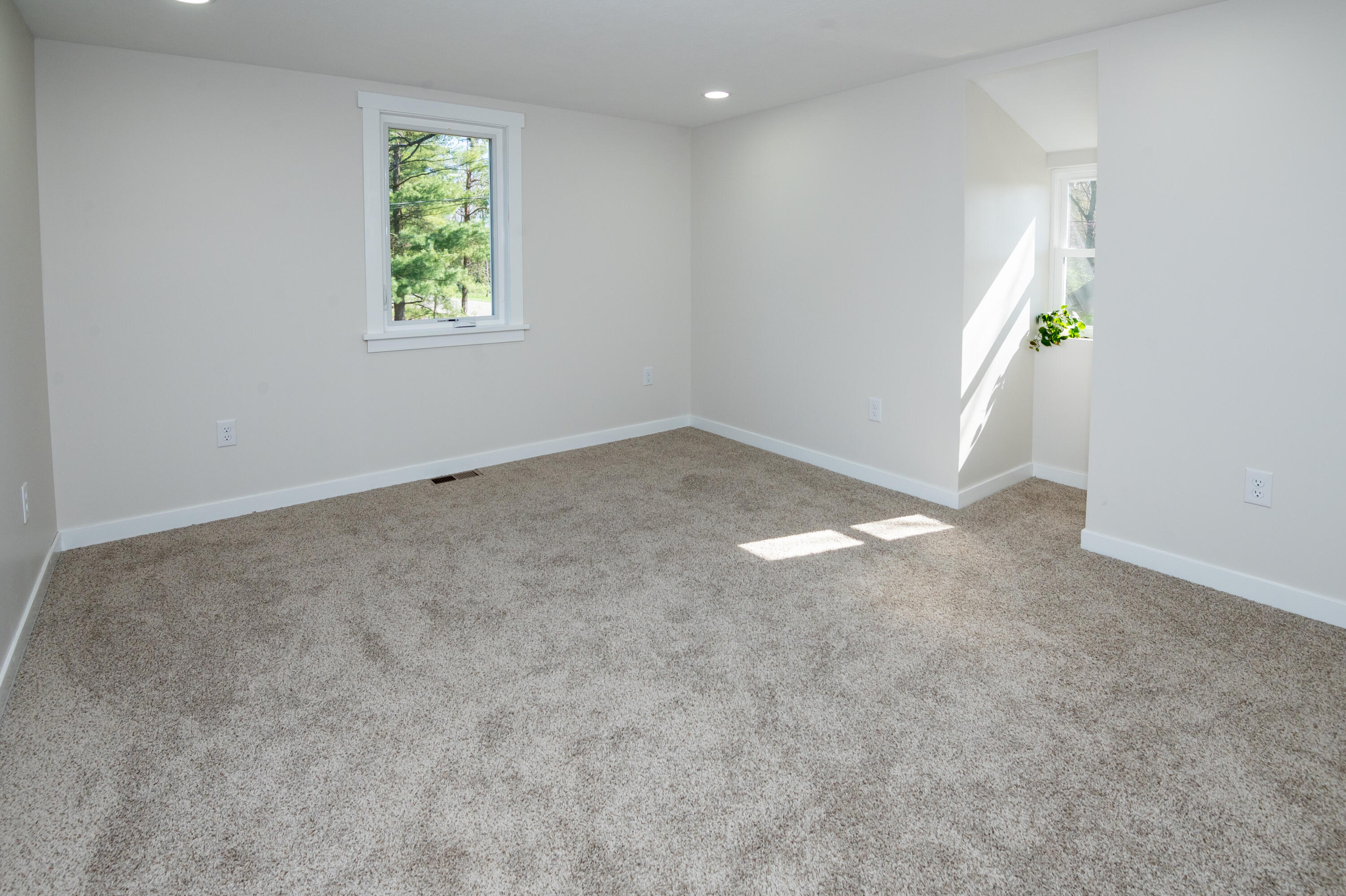1372 Barron Lake Road Niles, MI 49120 - Photo 23 of 36 Bedroom #2