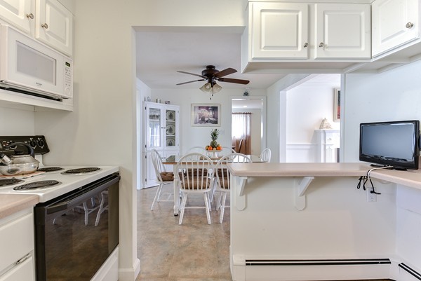 47 Westlake Road Natick, MA 01760 - Photo 6 of 24