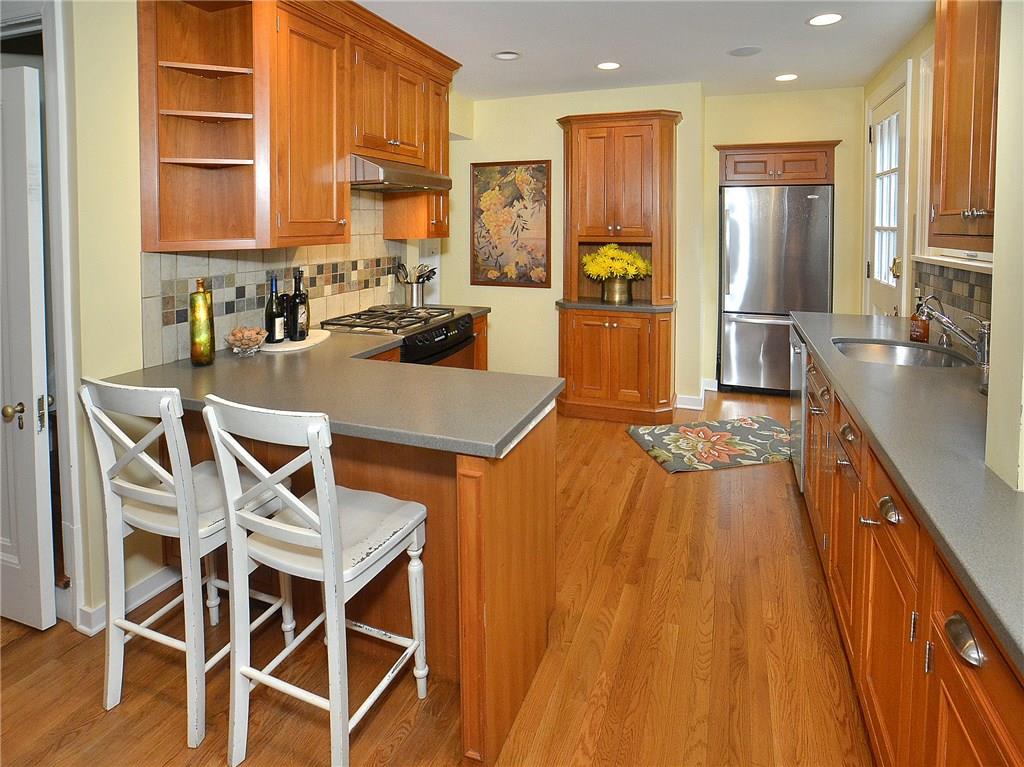 922 West Waldheim Road Fox Chapel, PA 15215 - Photo 8 of 25 Gallery Image 8