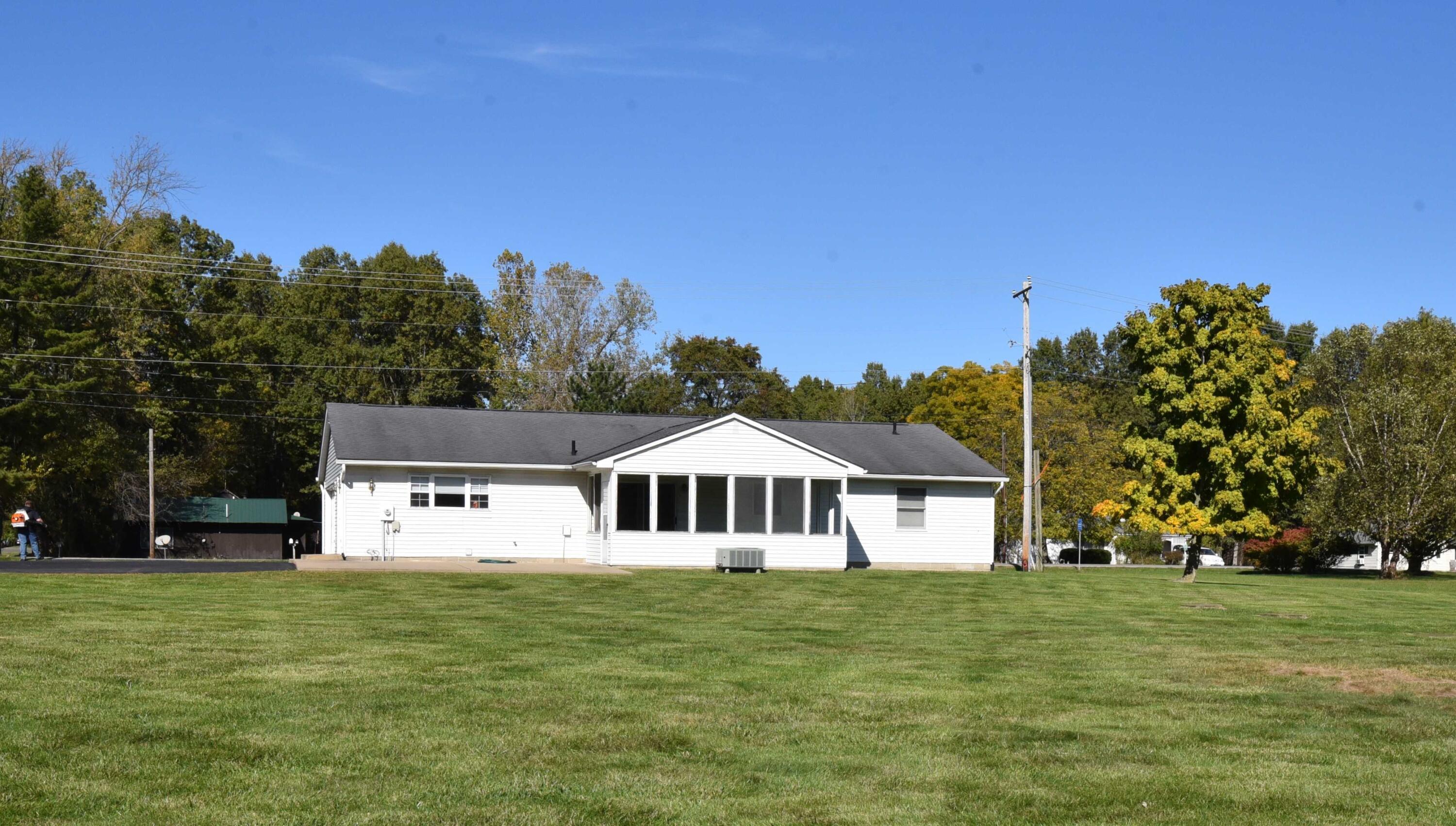 7130 Big Walnut Road Galena, OH 43021 - Photo 2 of 17 Back