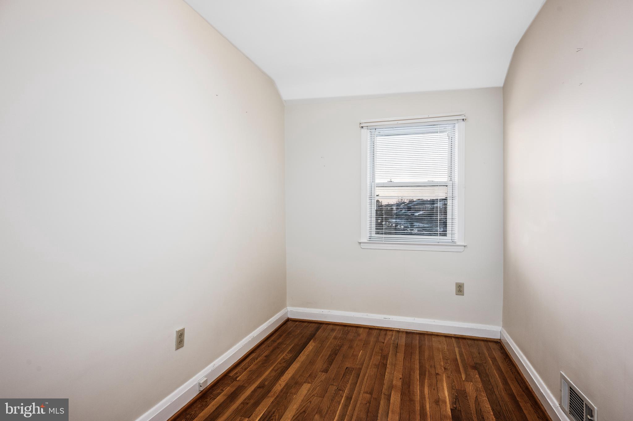 1903 Quentin Road Baltimore, MD 21222 - Photo 16 of 26 Bedroom 3