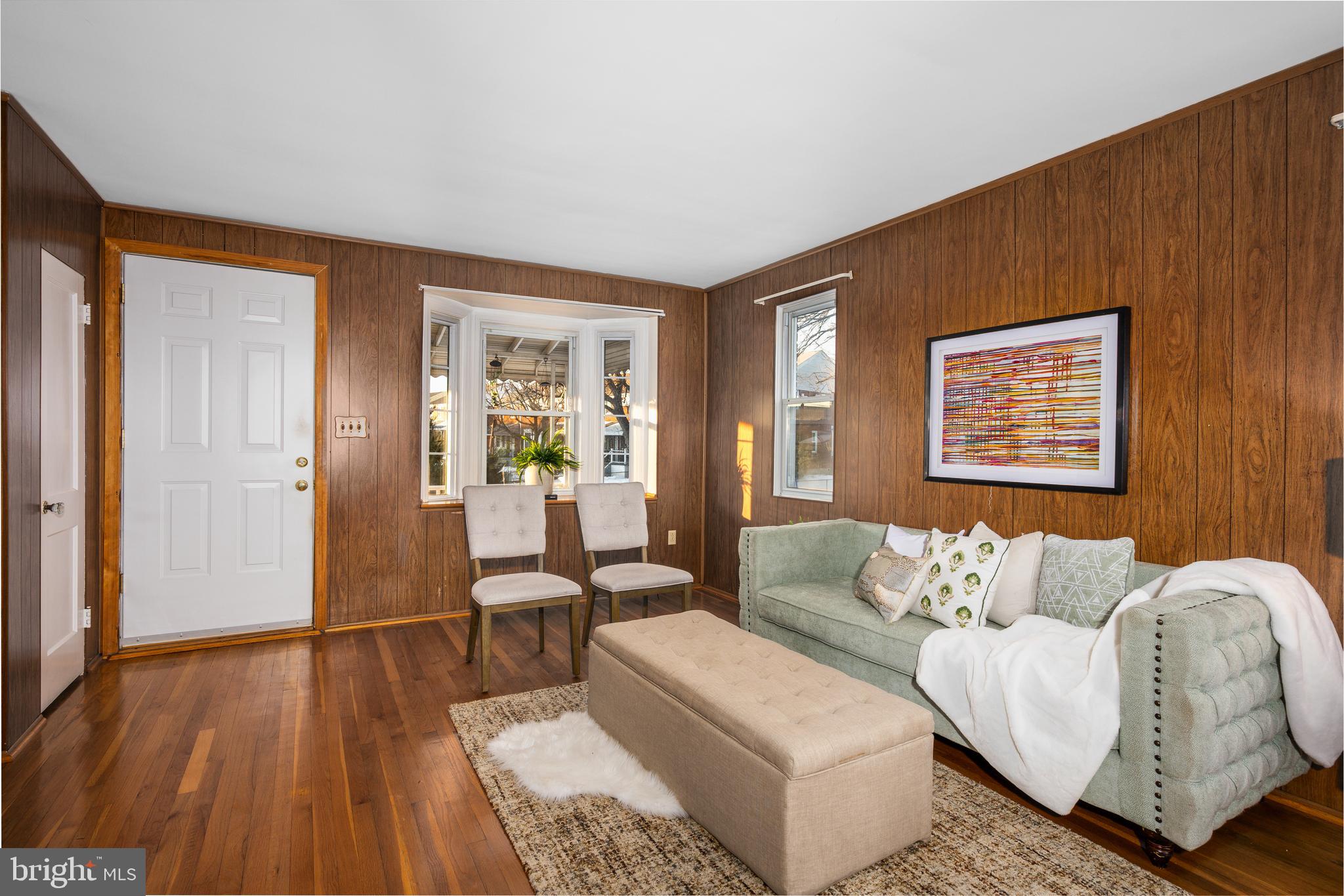 1903 Quentin Road Baltimore, MD 21222 - Photo 4 of 26 Living Room