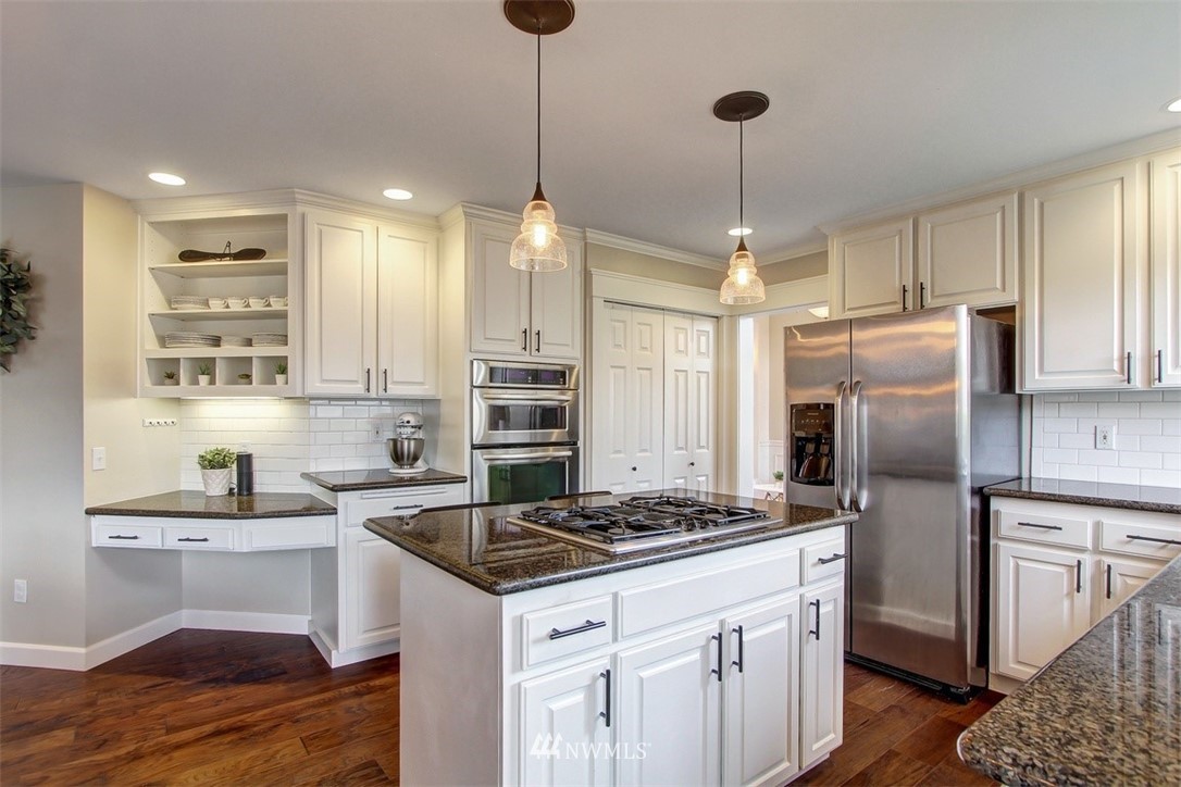 19006 33rd Avenue Southeast Bothell, WA 98012 - Photo 9 of 30 Gallery Image 9