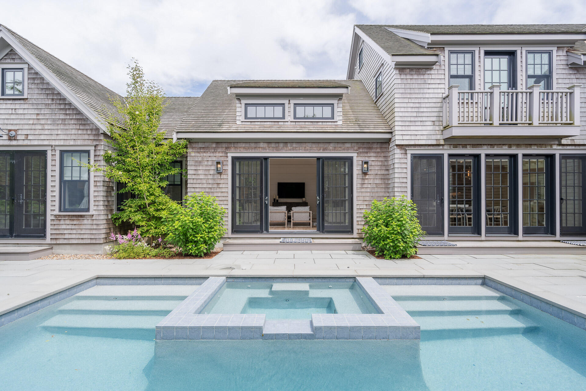 9 B Pilgrim Road Nantucket, MA 02554 - Photo 1 of 42 9B Pilgrim 1