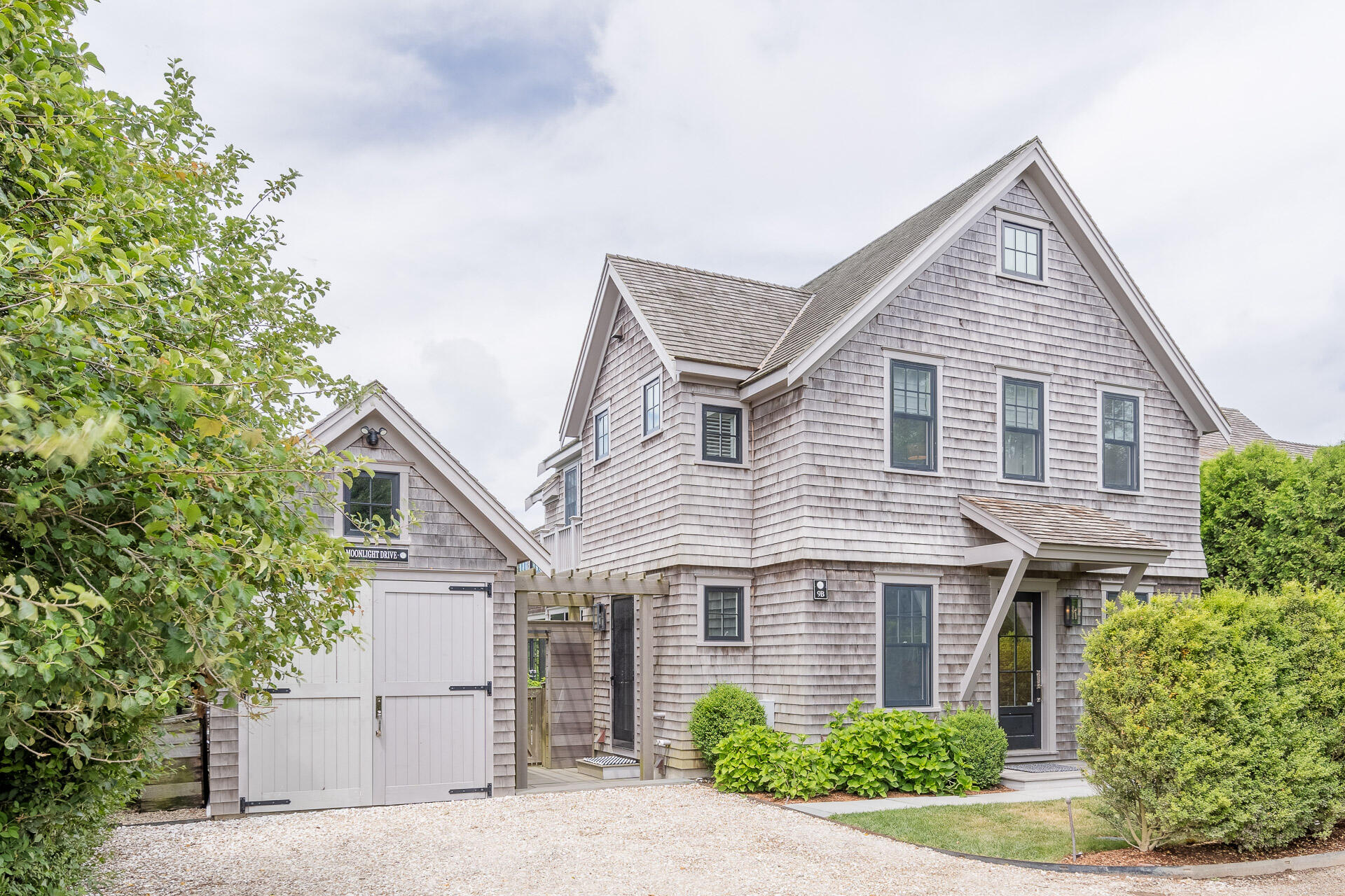 9 B Pilgrim Road Nantucket, MA 02554 - Photo 4 of 42 9B Pilgrim 4