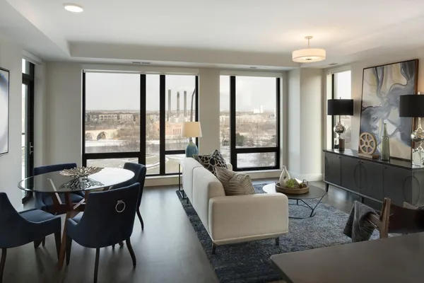 $3,159 | 212 10th Avenue South, Unit 914, Minneapolis, MN 55415