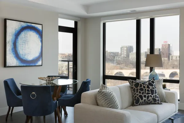 $3,159 | 212 10th Avenue South, Unit 914, Minneapolis, MN 55415