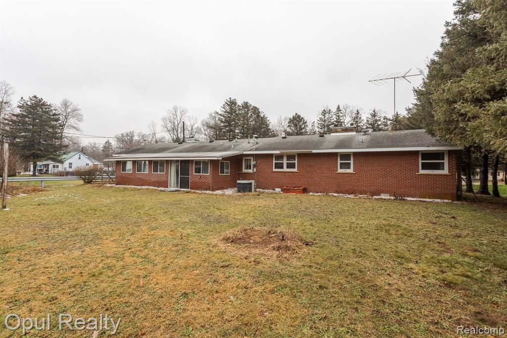 40295 Harris Road Belleville, MI 48111 - Photo 27 of 32