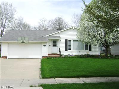 6401 Longridge Road Cleveland, OH 44124 - Photo 1 of 20