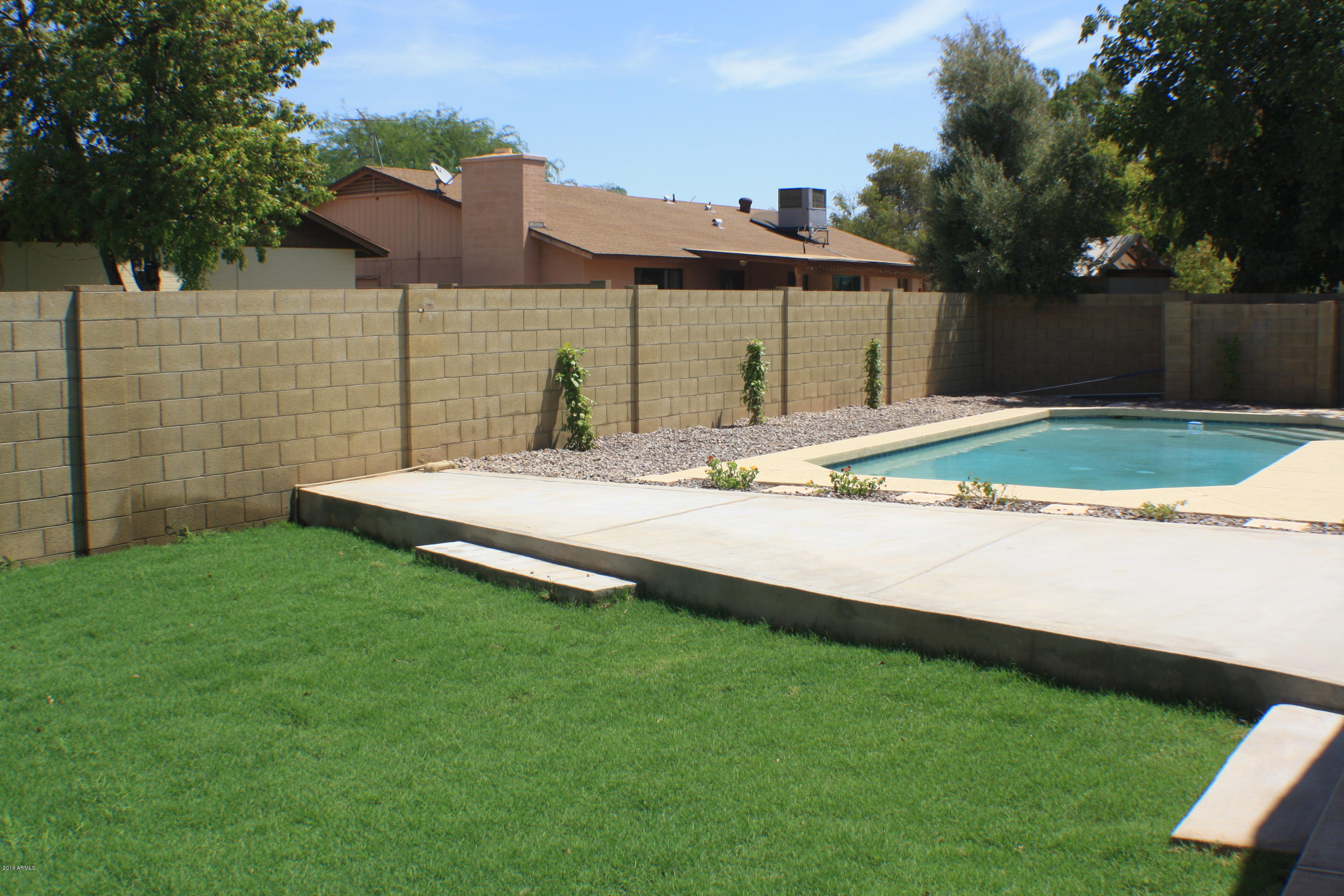 3714 East Bloomfield Road Phoenix, AZ 85032 - Photo 18 of 18 18 grass area