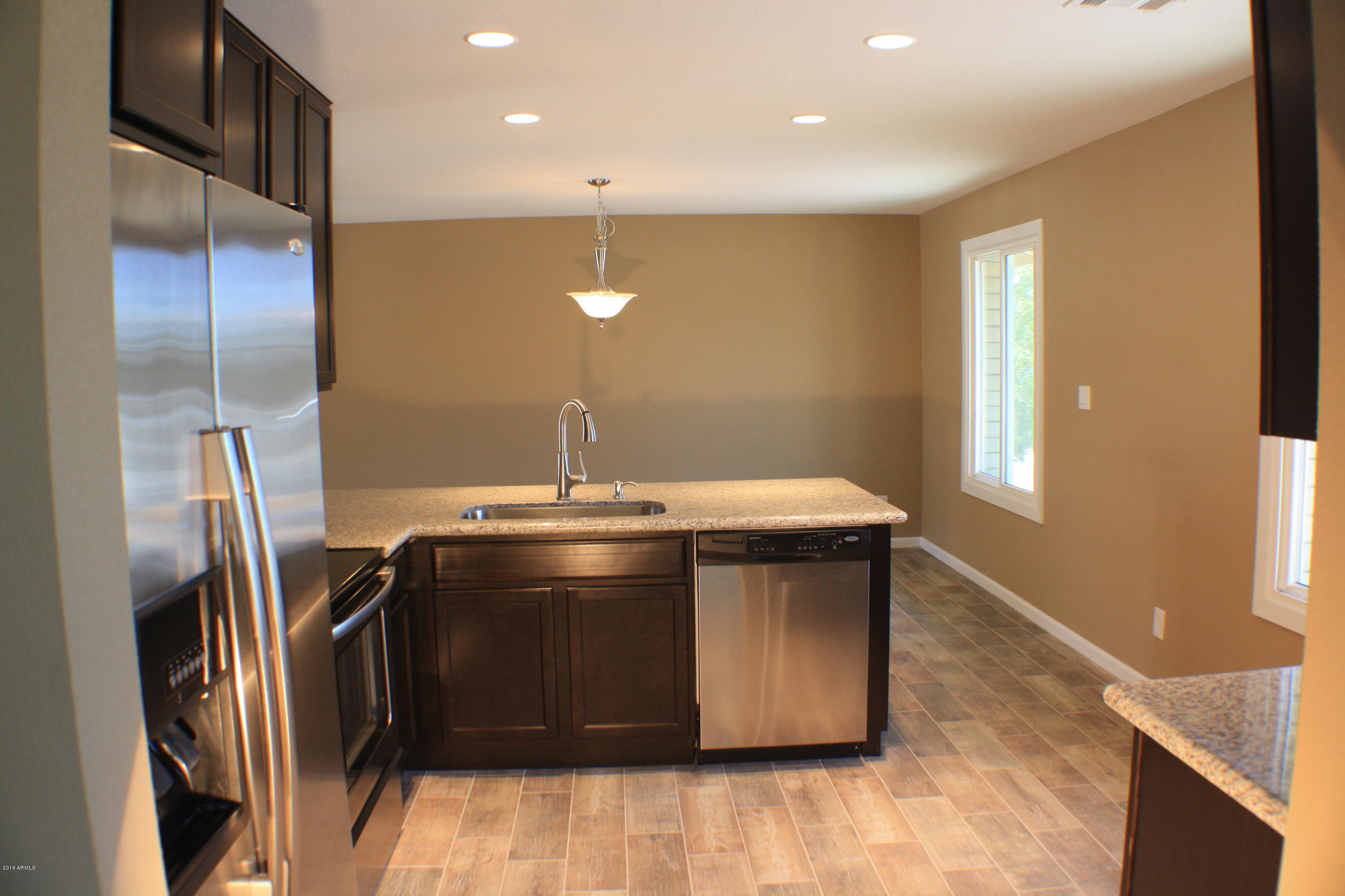 3714 East Bloomfield Road Phoenix, AZ 85032 - Photo 4 of 18 04 kitchen