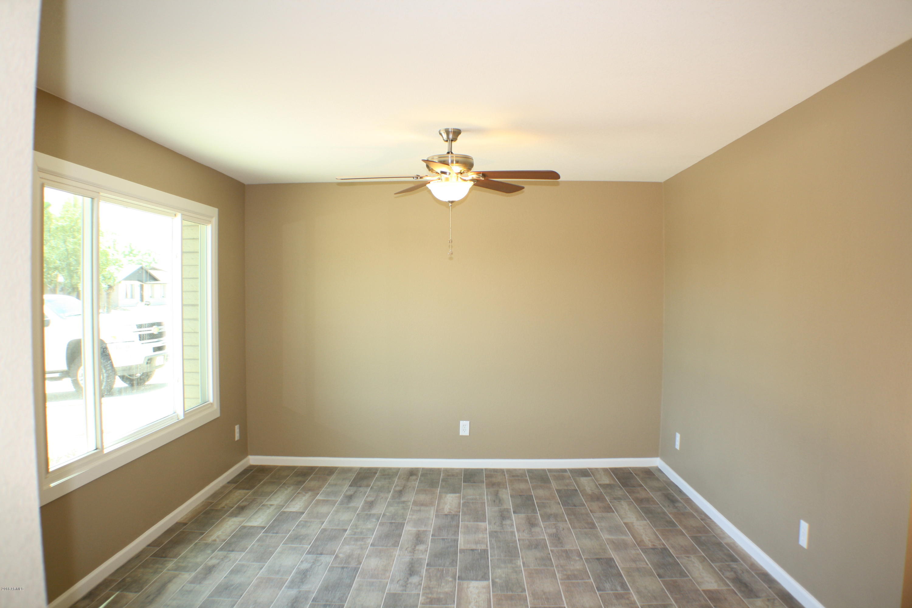 3714 East Bloomfield Road Phoenix, AZ 85032 - Photo 8 of 18 08 living room