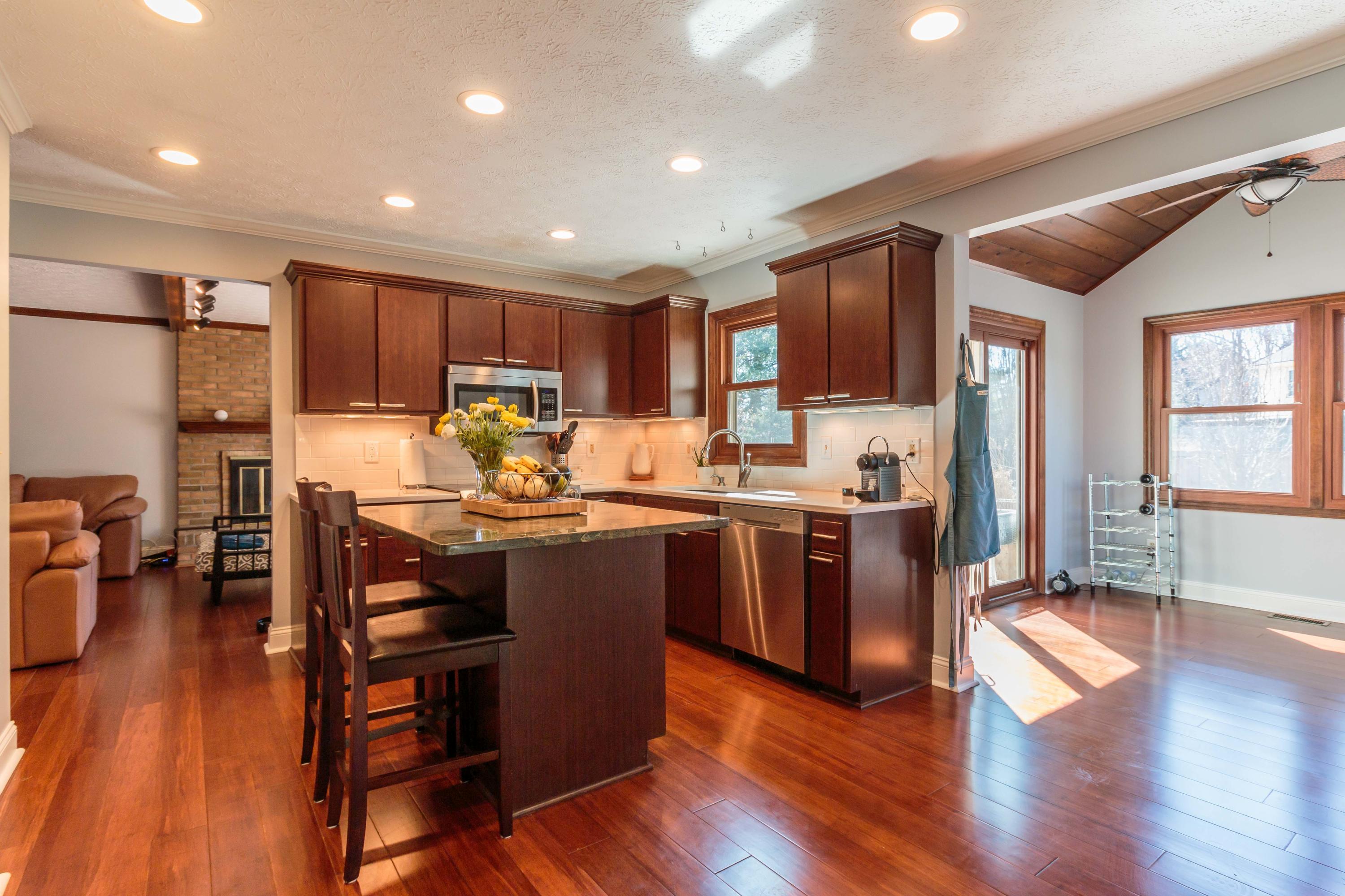 5313 Roscommon Road Dublin, OH 43017 - Photo 16 of 46 Gallery Image 16