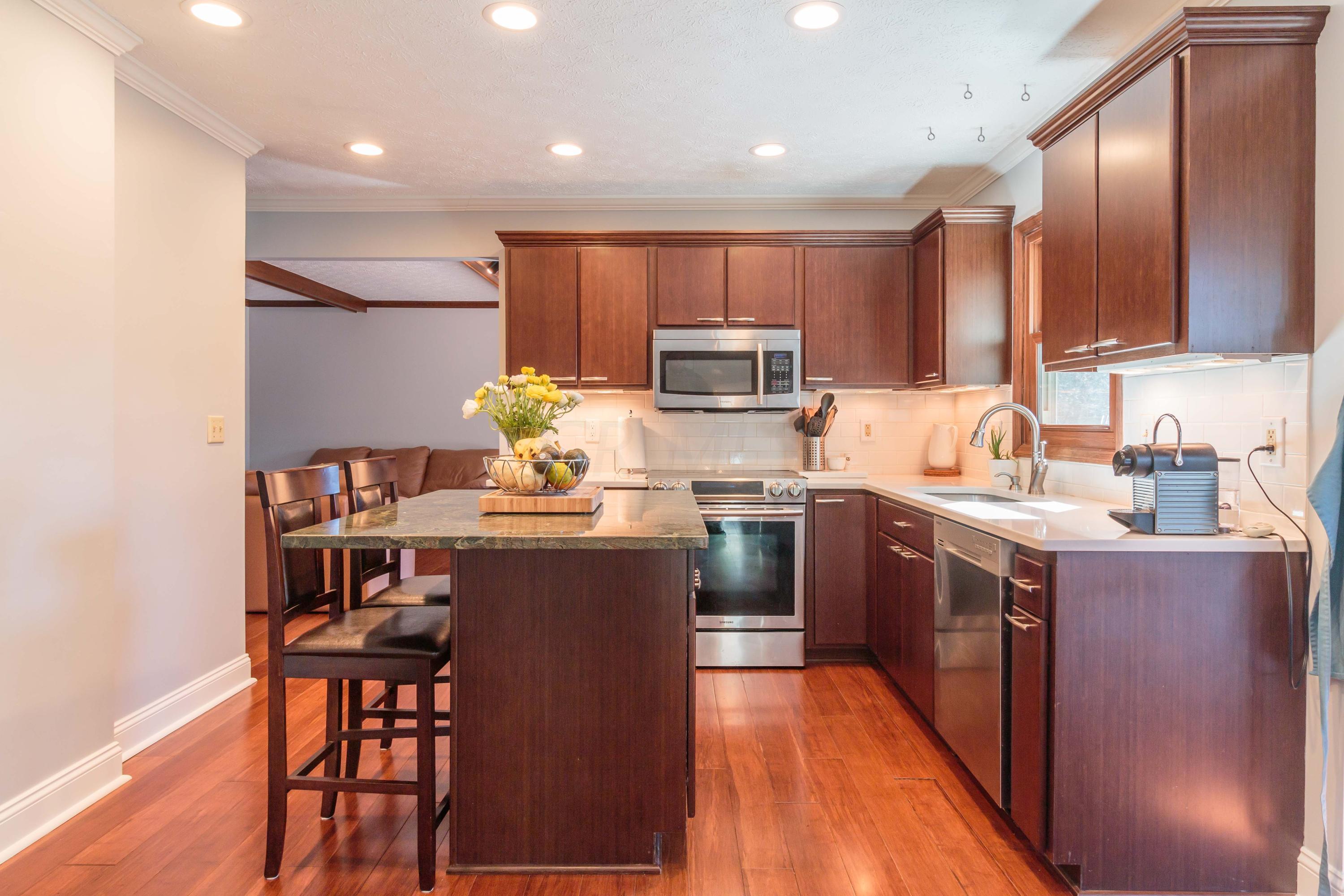 5313 Roscommon Road Dublin, OH 43017 - Photo 17 of 46 Gallery Image 17