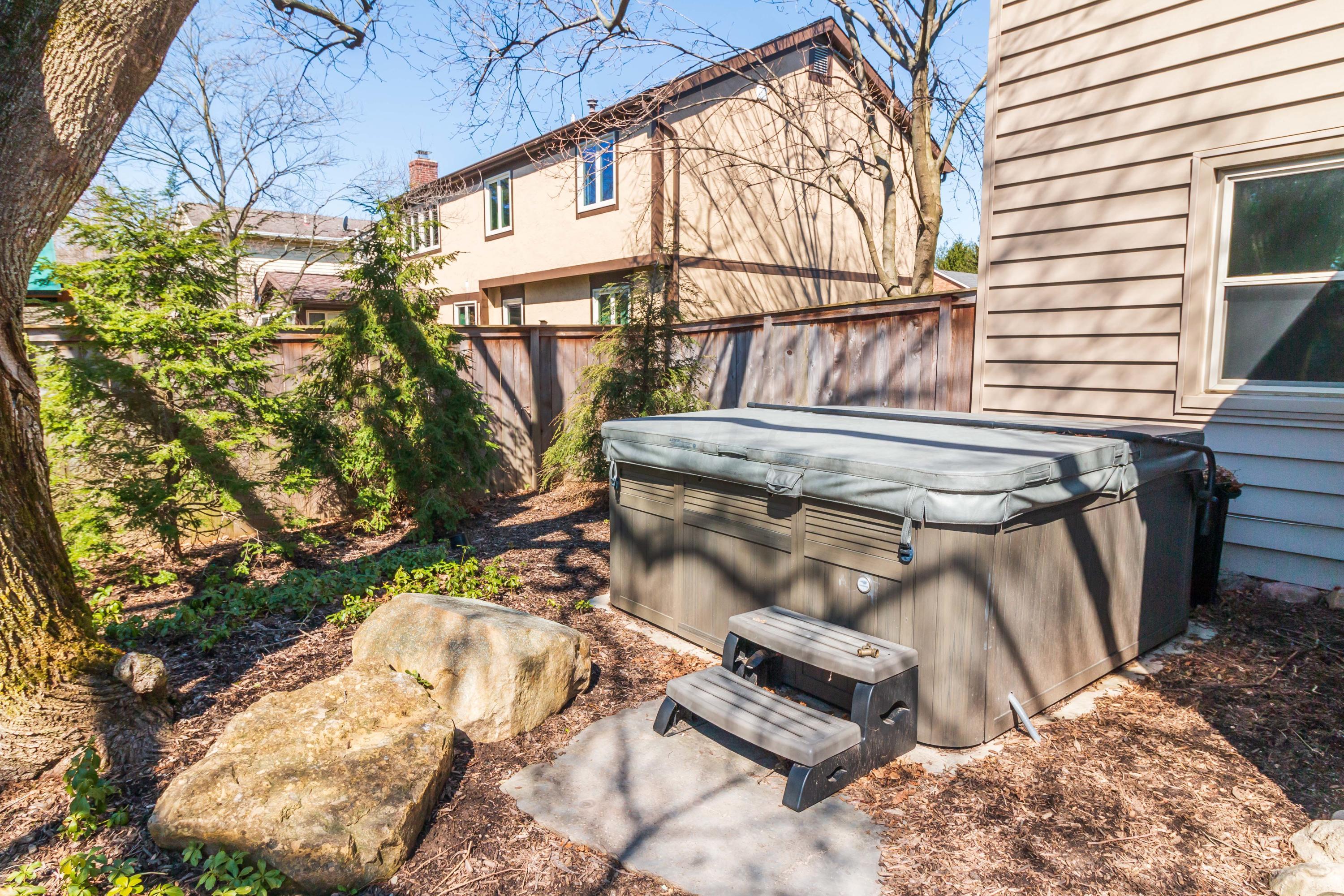 5313 Roscommon Road Dublin, OH 43017 - Photo 43 of 46 Gallery Image 43