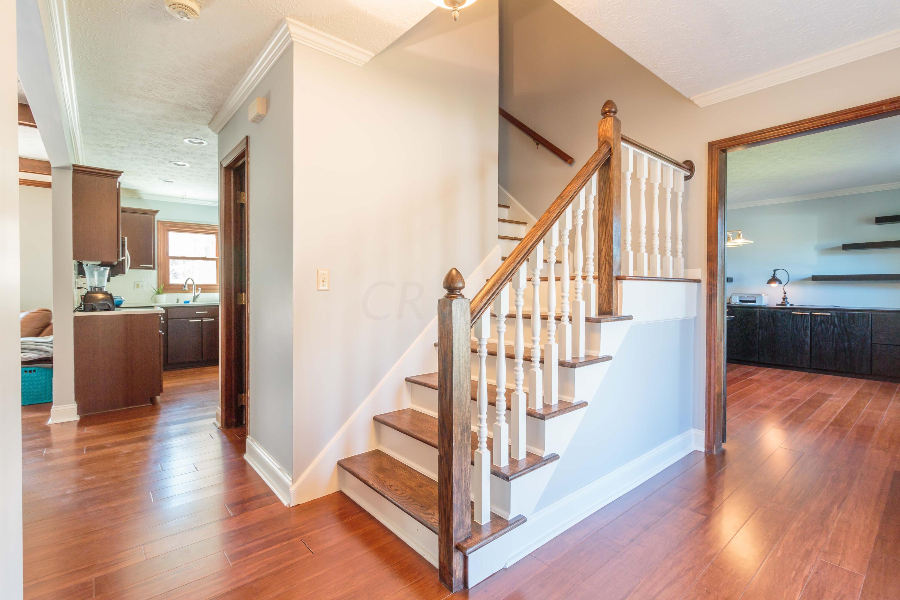5313 Roscommon Road Dublin, OH 43017 - Photo 8 of 46 Gallery Image 8