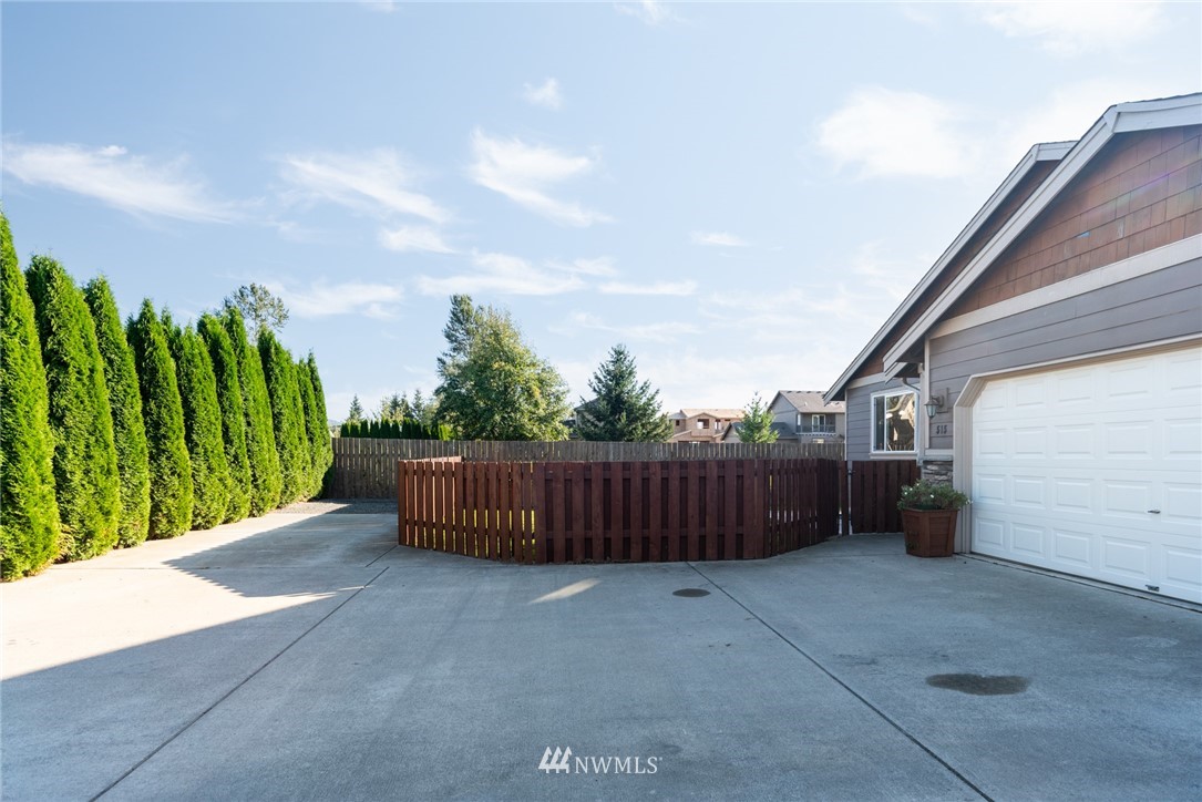 515 East Jones Road Sedro-Woolley, WA 98284 - Photo 2 of 25 Gallery Image 2
