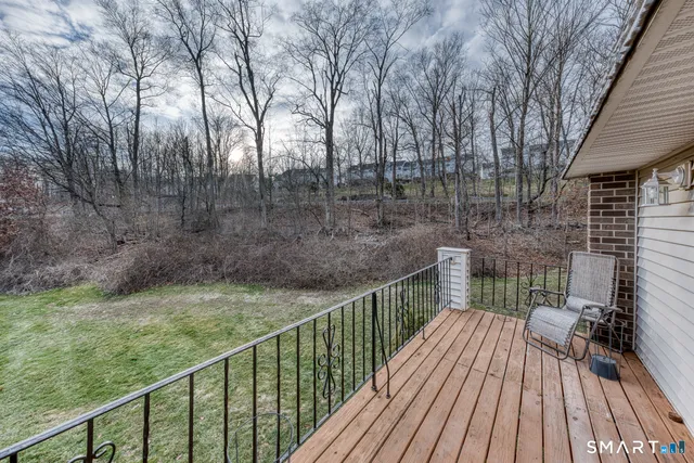 $229,900 | 17 Hemlock Court, Unit 17, Cromwell, CT 06416