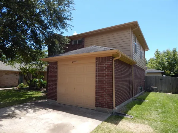 $1,850 | 20123 Beechview Lane, Katy, TX 77449