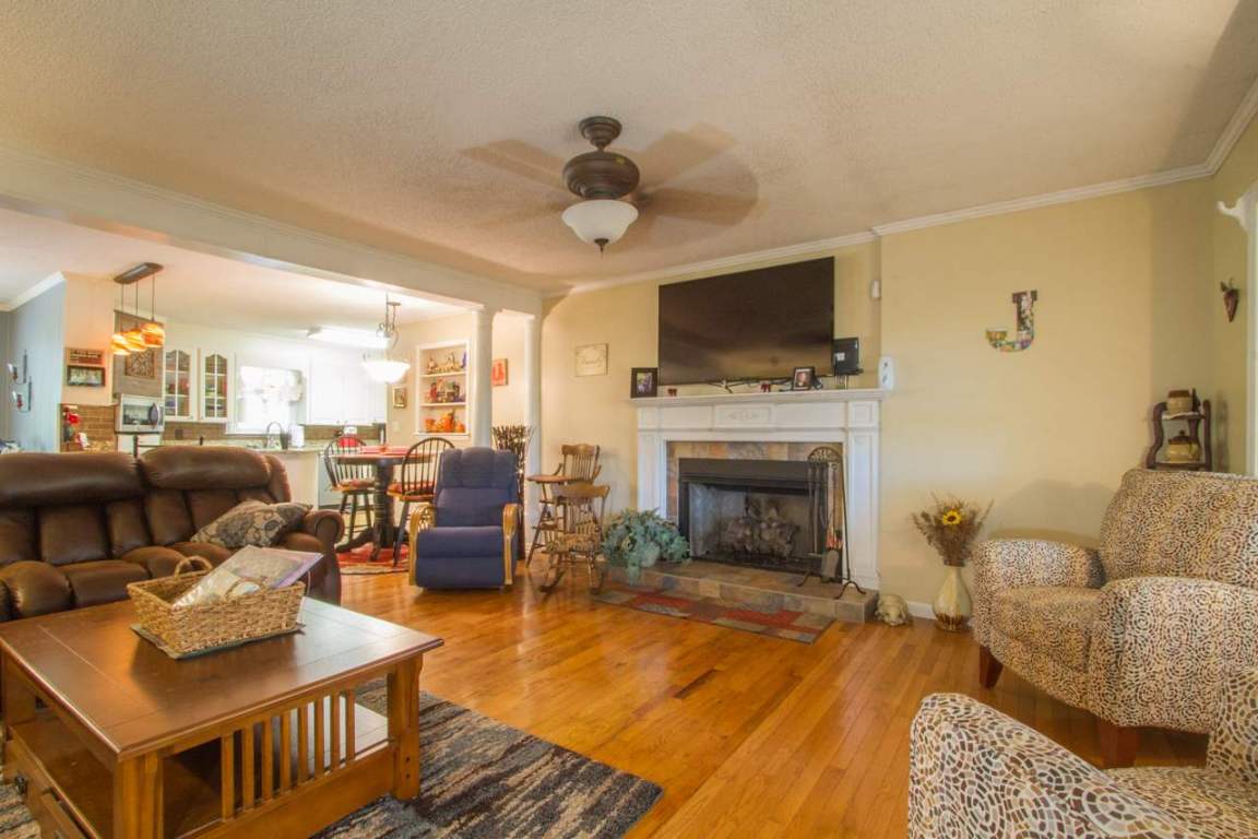 319 Five Forks Road Anderson, SC 29621 - Photo 9 of 29 Gallery Image 9