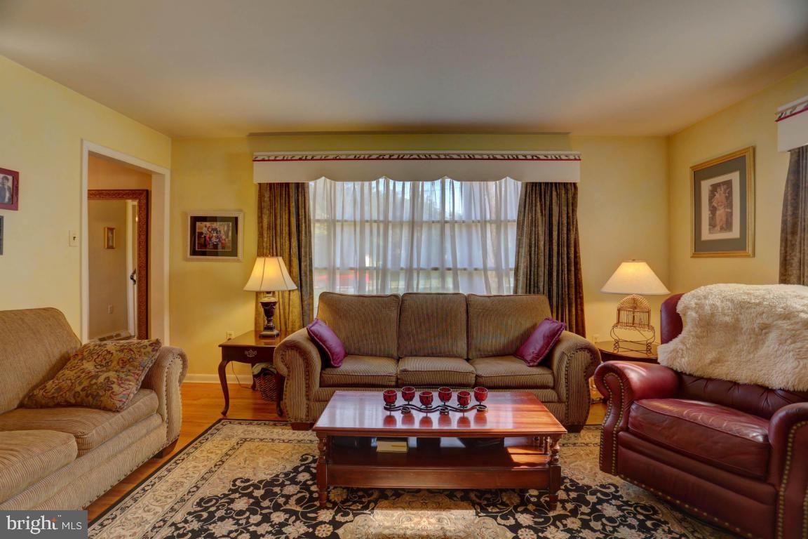 2819 Fiddlers Green Road Lancaster, PA 17601 - Photo 5 of 33
