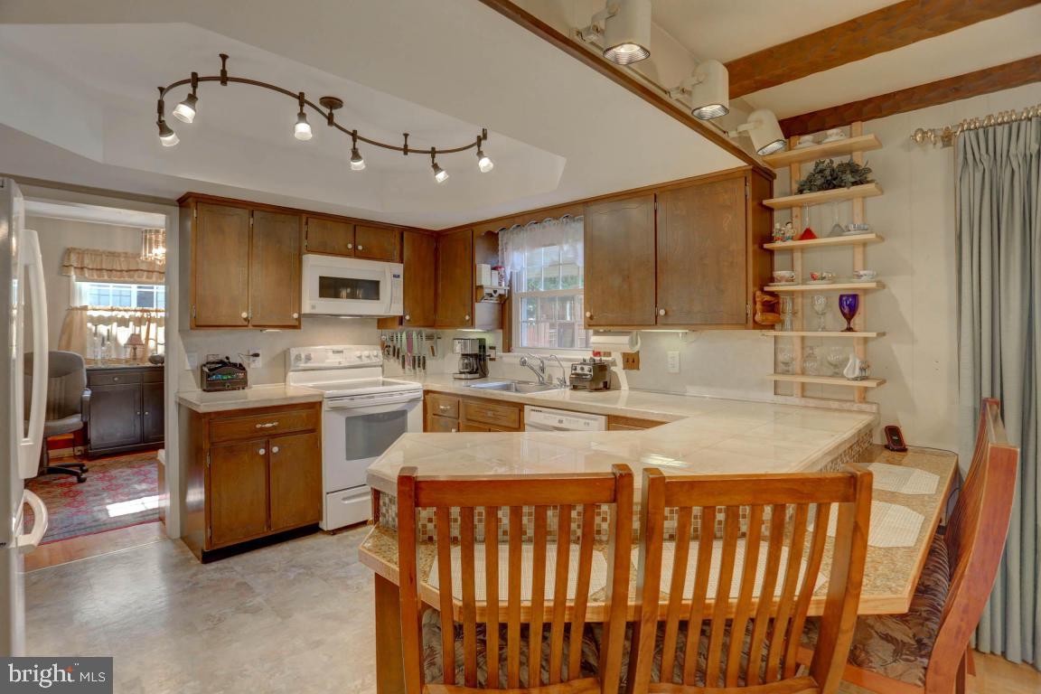 2819 Fiddlers Green Road Lancaster, PA 17601 - Photo 9 of 33