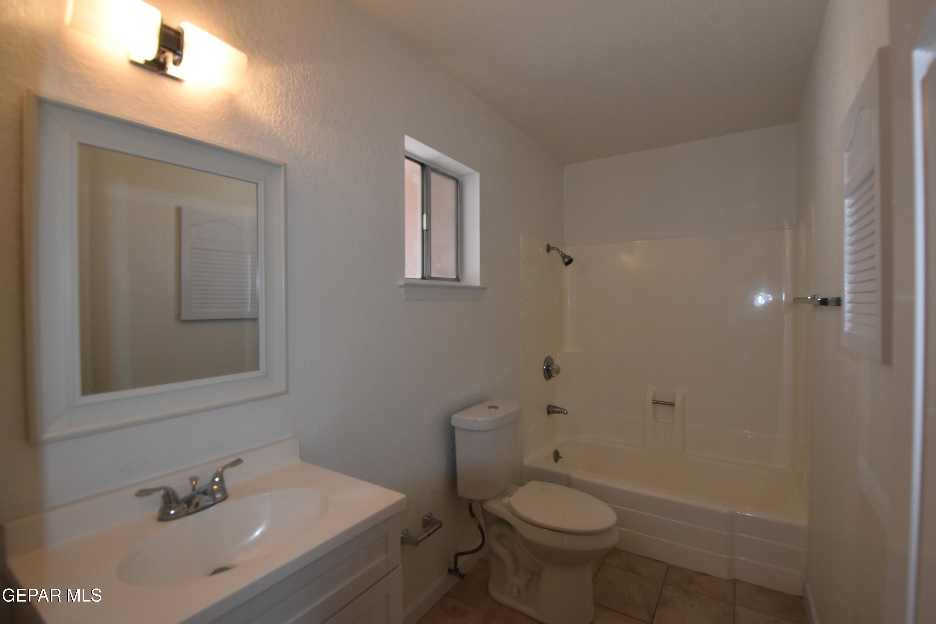 3417 Guthrie Street El Paso, TX 79935 - Photo 12 of 20 DSC_0045
