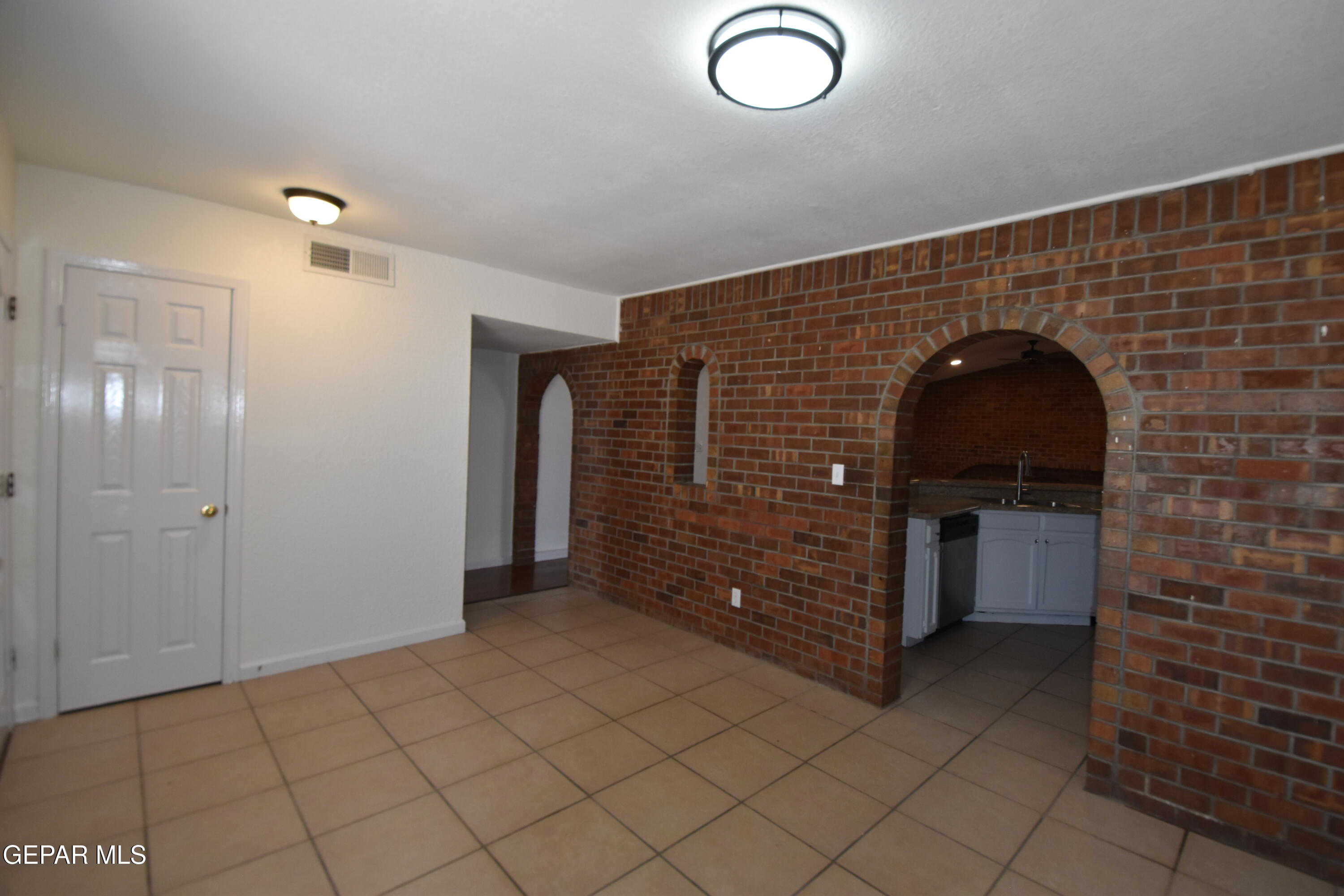 3417 Guthrie Street El Paso, TX 79935 - Photo 3 of 20 DSC_0041