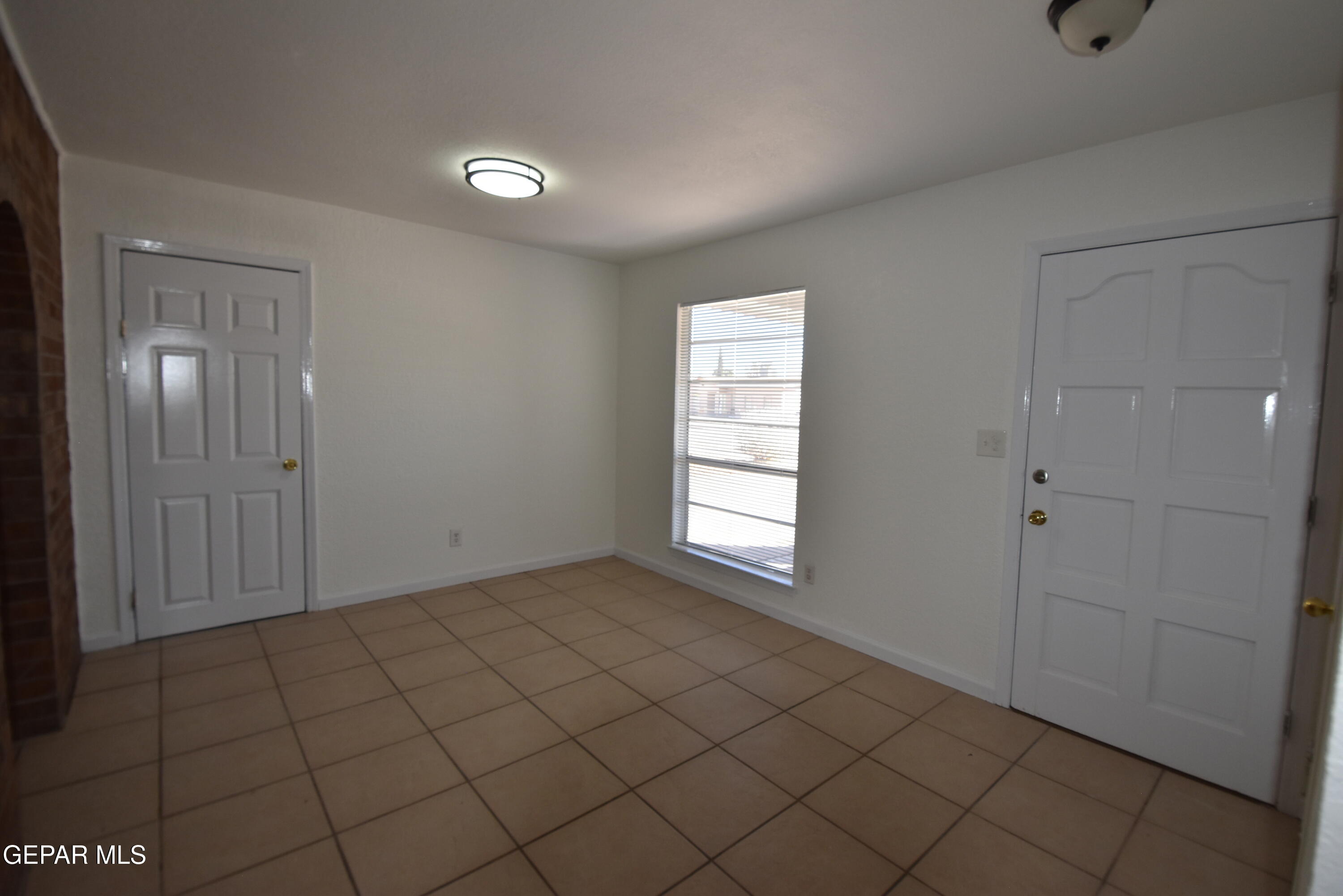 3417 Guthrie Street El Paso, TX 79935 - Photo 4 of 20 DSC_0039