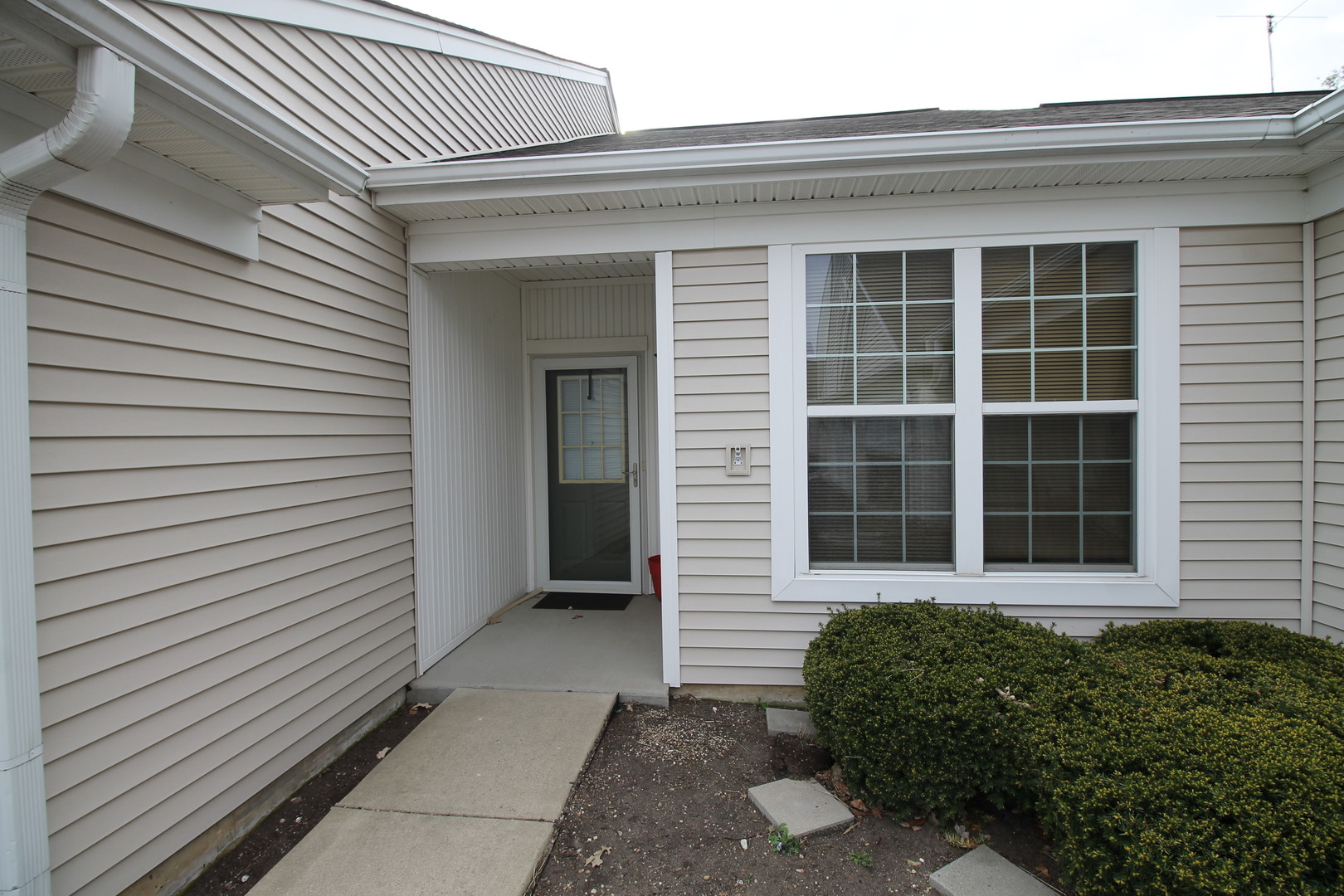 13588 Delaney Road Huntley, IL 60142 - Photo 2 of 26