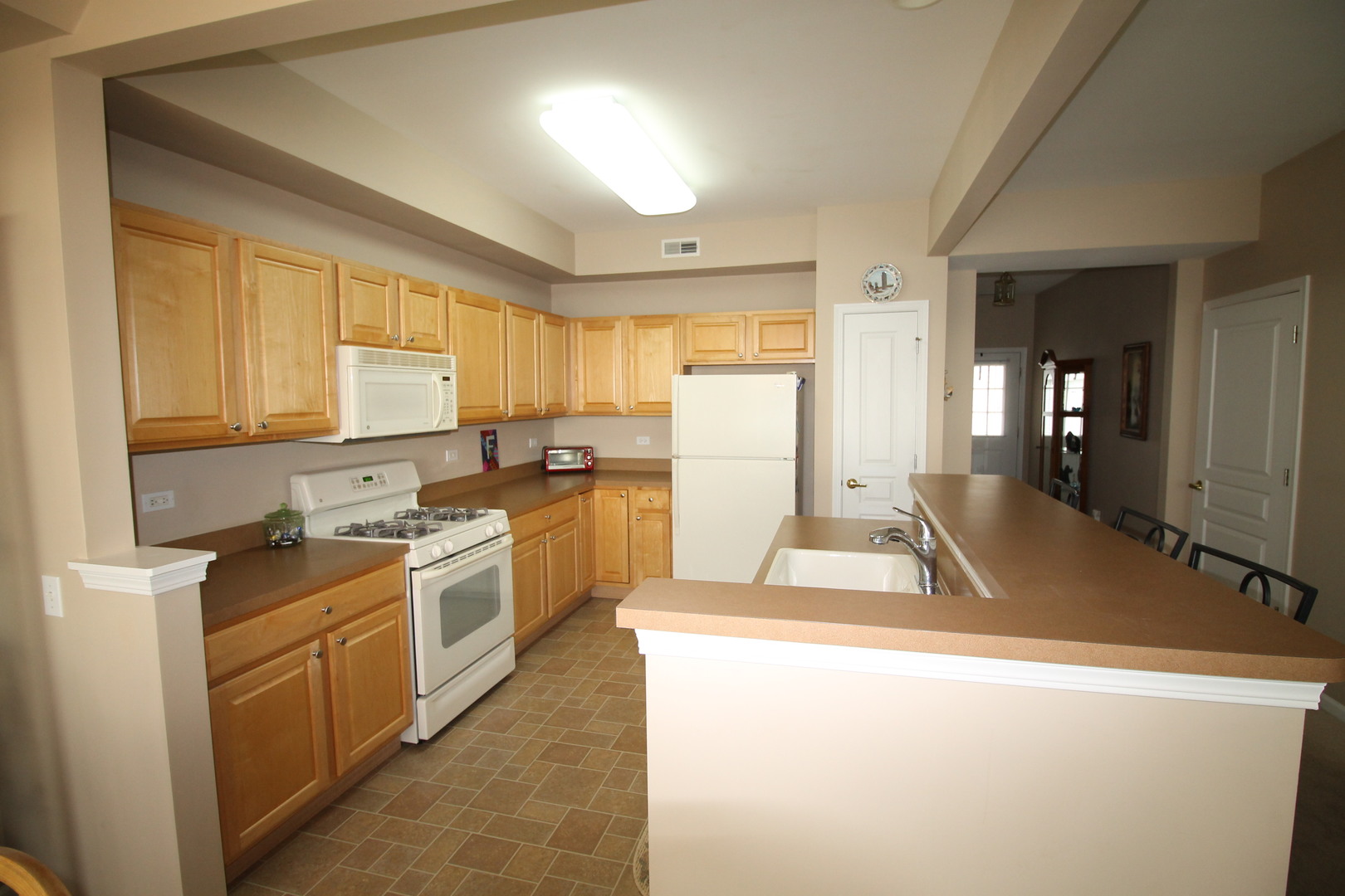 13588 Delaney Road Huntley, IL 60142 - Photo 10 of 26