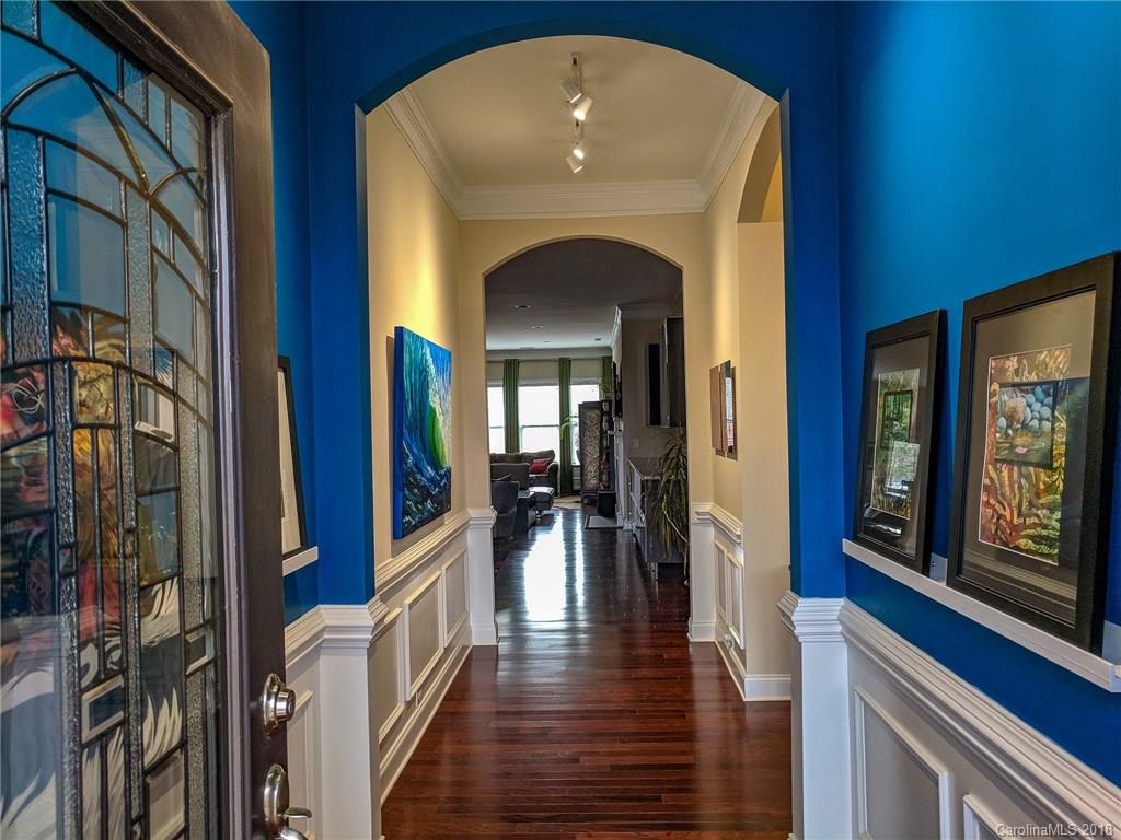 9035 Inverness Bay Road Charlotte, NC 28278 - Photo 3 of 36 Gallery Image 3