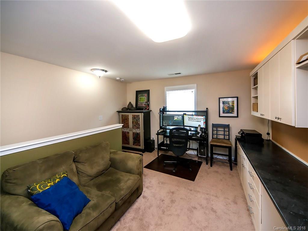 9035 Inverness Bay Road Charlotte, NC 28278 - Photo 28 of 36 Gallery Image 28