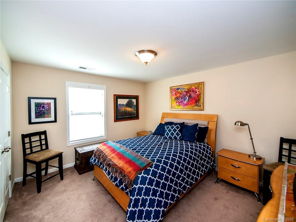 9035 Inverness Bay Road Charlotte, NC 28278 - Photo 30 of 36 Gallery Image 30