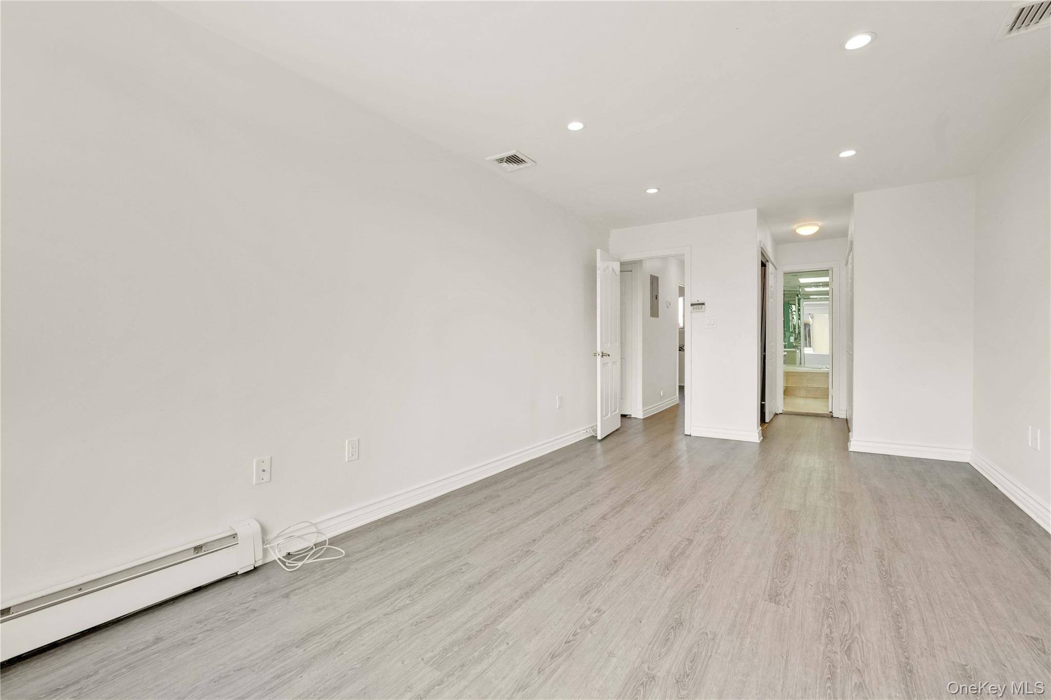 120-09 Riviera Court, Unit 10B Queens, NY 11356 - Photo 32 of 37